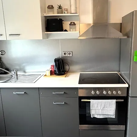 아파트 Dutti's - B I 2 I 4 Beds I Kitchen I Wifi I Tv I Parking I Autobahn
